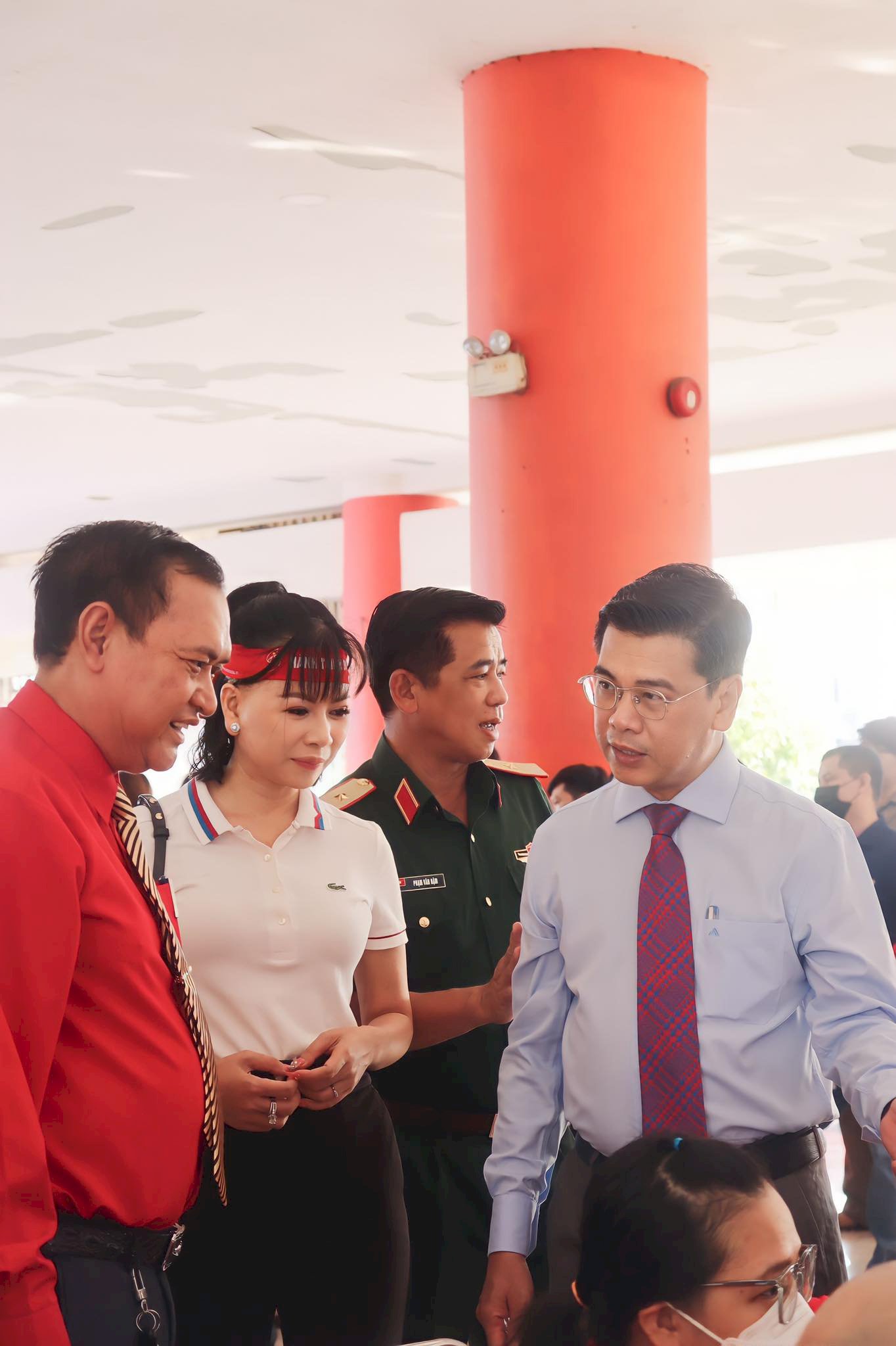 Đại Sứ Nhân Ái Việt Nam Võ Thu Sương với vai trò Đại sứ hành trình đỏ 2023 phong trào hiến máu tình nguyện