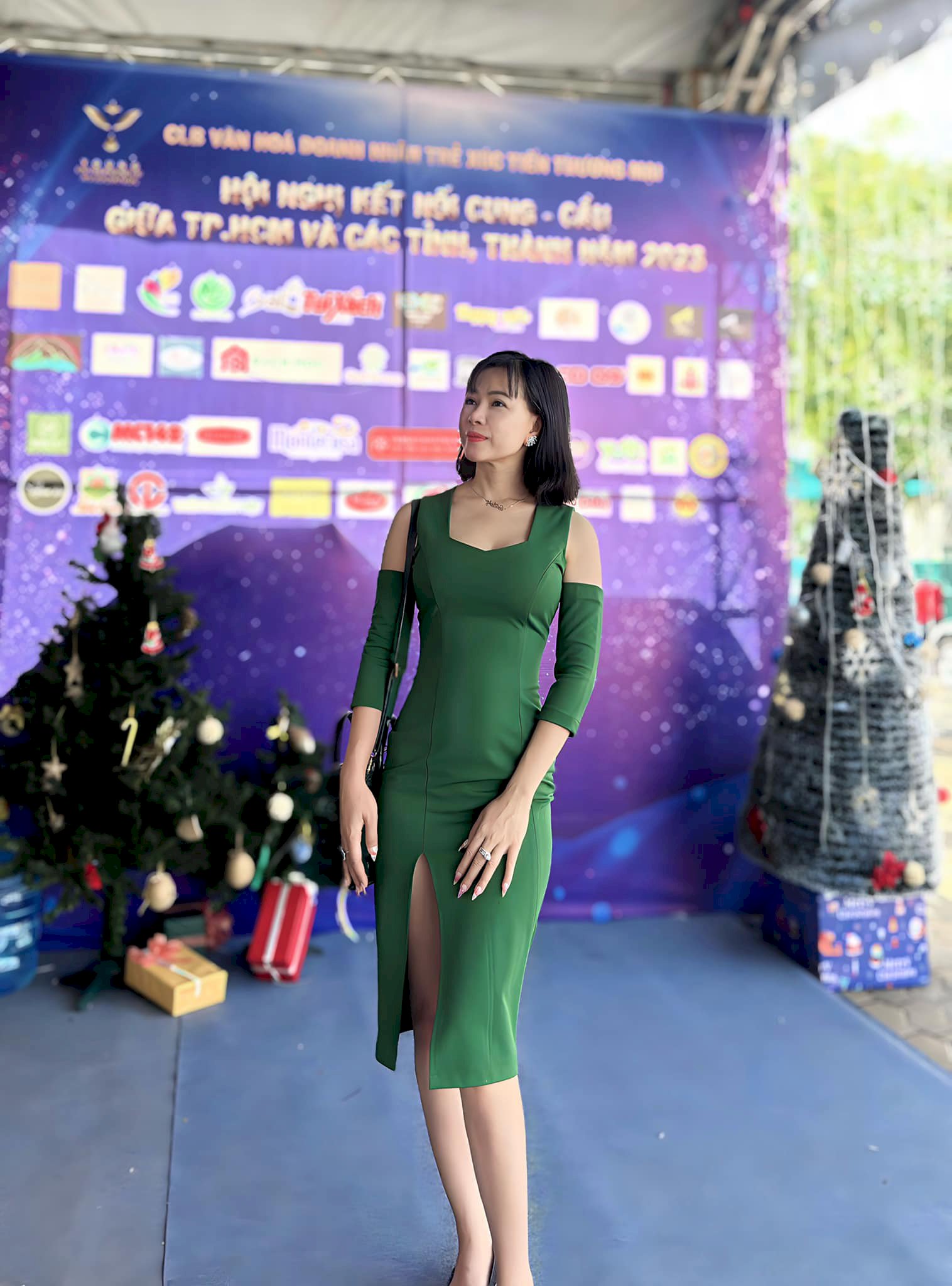 Hoa hậu Võ Thu Sương chung tay xây dựng tương lai: Trích 80 triệu đồng ủng hộ Câu Lạc Bộ Văn Hóa Doanh Nhân Trẻ