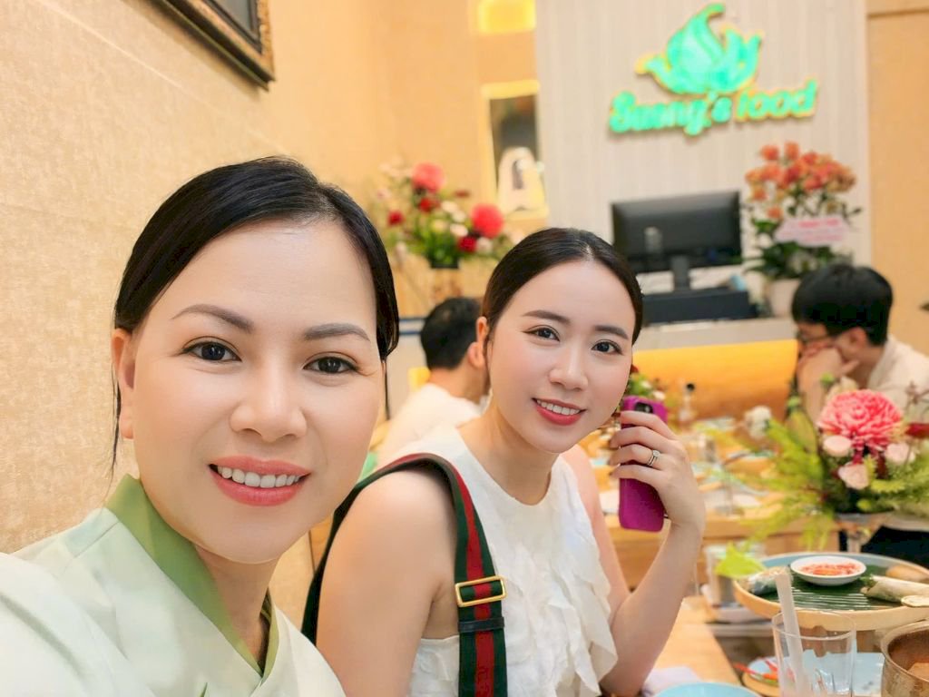 Hoa hậu Võ Thu Sương chia sẻ về dự án Nhượng quyền Suong's Food