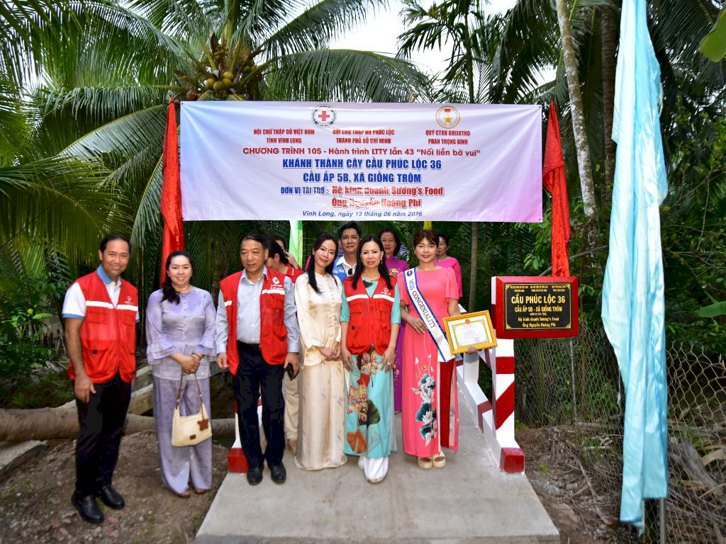 Hoa hậu Võ Thu Sương góp phần hoàn thành cầu Phúc Lộc 36 - cầu ấp 5B, xã Giồng Trôm