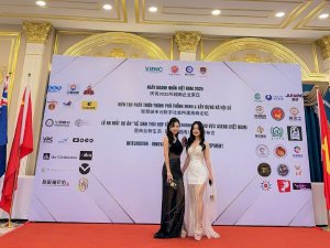 Hoa hậu Võ Thu Sương tham dự Ngày Doanh Nhân Việt Nam 2025 - Kiến tạo thành phố thông minh