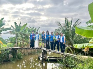 Hoa hậu Võ Thu Sương lan tỏa thông điệp xây cầu - kết nối yêu thương, tạo phước đức và tương lai bền vững cho cộng đồng