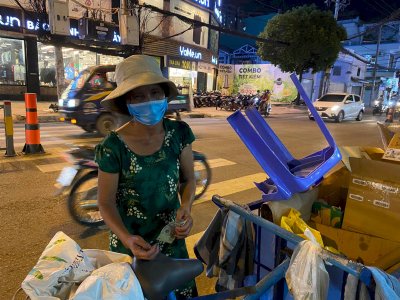 Doanh nhân Võ Thu Sương ấm lòng 100 nghìn đồng cho người khó khăn