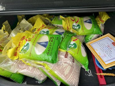 Võ Thu Sương tặng gạo ngon nhất thế giới ST25 giúp người nghèo 