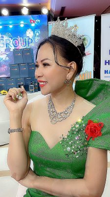 Võ Thu Sương hoa hậu hay ra dẻ quá vậy ?