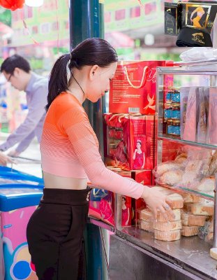 Định giảm cân ăn tết mà từ đây tới Tết gần 5 cái tiệc cuối năm nhưng nhìn thấy SSLim hết lo lắng luôn 