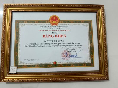 Hoa hậu Võ Thu Sương nhận bằng khen vì hoạt động Tháng nhân đạo tỉnh Đắk Lắk