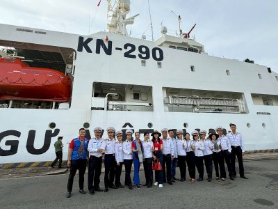 Hoa hậu Võ Thu Sương và hành trình Trường Sa trong tim