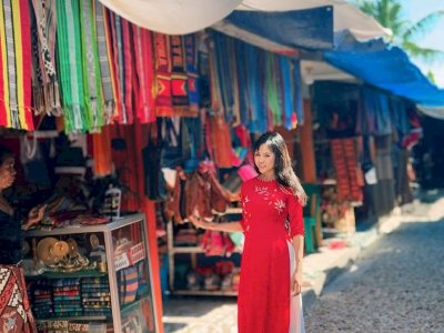 Hoa hậu Võ Thu Sương tham quan chợ Tais sản phẩm dệt, quà tặng thủ công truyền thống Timor-Leste
