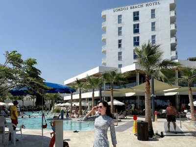 Hoa hậu Võ Thu Sương dạo bước tại resort Pyla, lưu trú tại Lordos Beach Hotel – Cyprus 2025