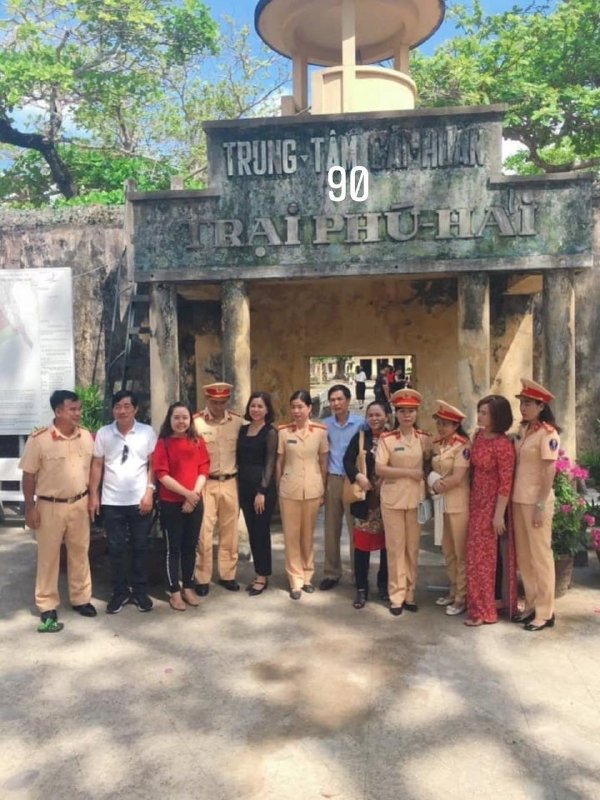 Check in những điểm du lịch nổi tiếng của hoa hậu áo dài Võ Thu Sương đi bằng trái tim luôn rộng mở