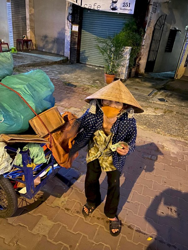 Hoa hậu Lan Tỏa Yêu Thương Võ Thu Sương: Lòng nhân ái cho đi trong đại dịch COVID 19 