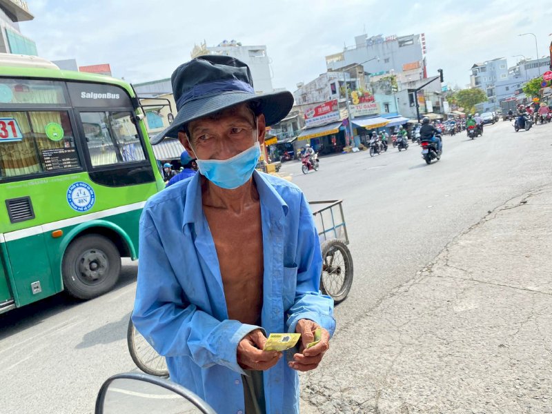 Doanh nhân Võ Thu Sương ấm lòng 100 nghìn đồng cho người khó khăn