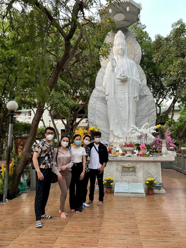 Hoa Hậu Võ Thu Sương và họat động thiện nguyện đầu xuân tại trung tâm bảo trợ trẻ em Gò Vấp