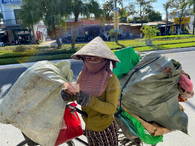 Trao gửi yêu thương từ Hoa hậu Doanh nhân Võ Thu Sương tới người khó khăn 