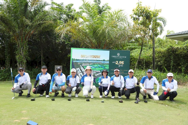 Hoa hậu Võ Thu Sương ra sân golf không săn đại gia vì tôi là đại gia của chính mình 