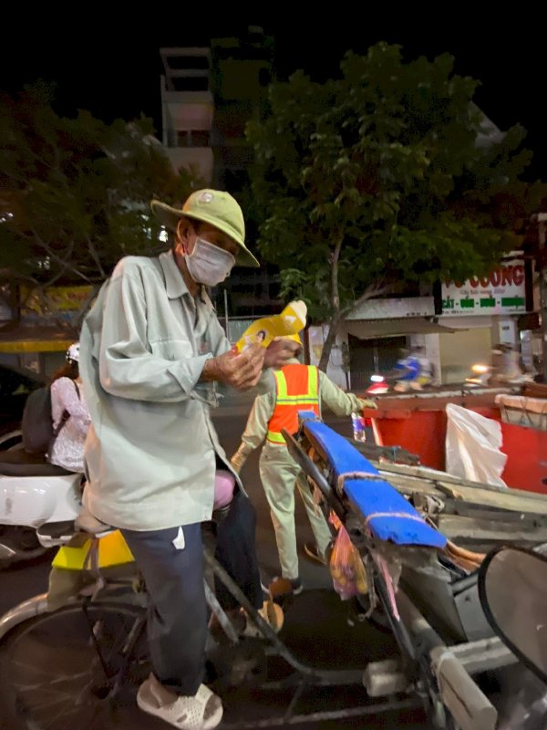 Lan Tỏa Yêu thương với quà tặng 100.000đ từ Hoa hậu Võ Thu Sương 