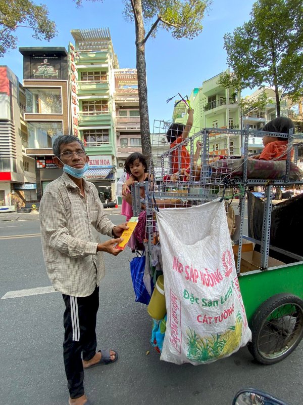 Lan Tỏa Yêu thương với quà tặng 100.000đ từ Hoa hậu Võ Thu Sương 