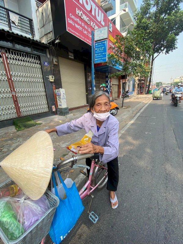 Lan Tỏa Yêu thương với quà tặng 100.000đ từ Hoa hậu Võ Thu Sương 