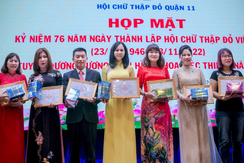 Tuyên dương các gương điển hình Hoa việc thiện năm 2022 quận 11 ghi nhận Hội chữ thập đỏ Phúc Lộc và thành viên hội  có nhiều đóng góp cho công tác hội và phong trào Chữ thập đỏ ngày càng phát triển.