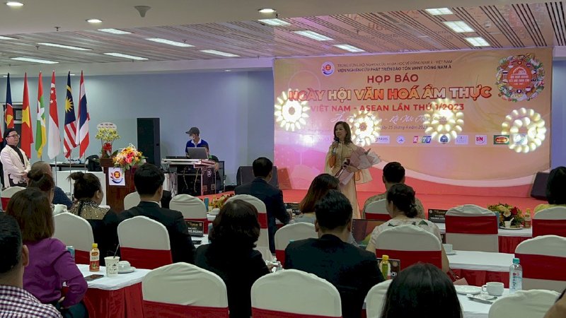 Hoa Hậu Võ Thu Sương, khách mời Ngày hội văn hóa ẩm thực Việt Nam – ASEAN Đông Nam Á lần I – 2023”.