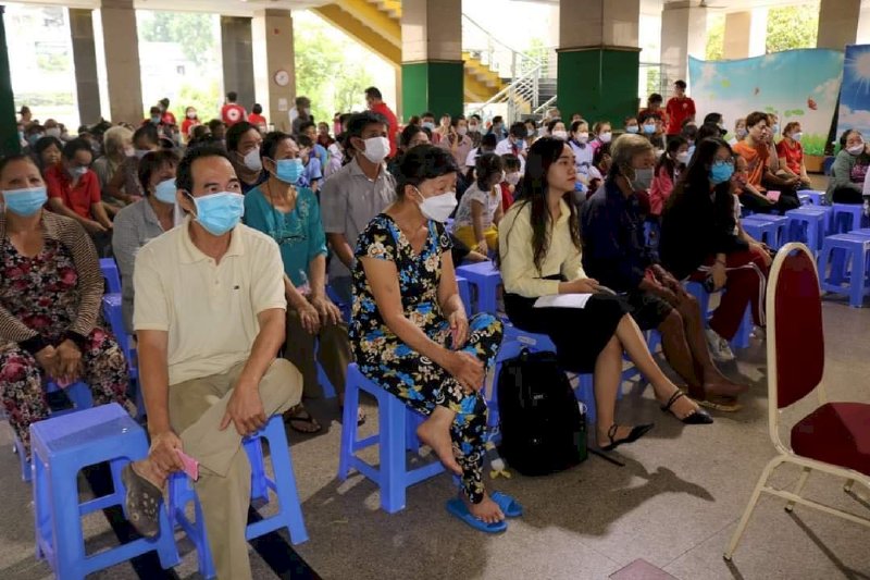 Hoa hậu Võ Thu Sương  đại diện Hội chữ thập đỏ Phúc Lộc Tham gia lễ phát động nhân đạo 2023