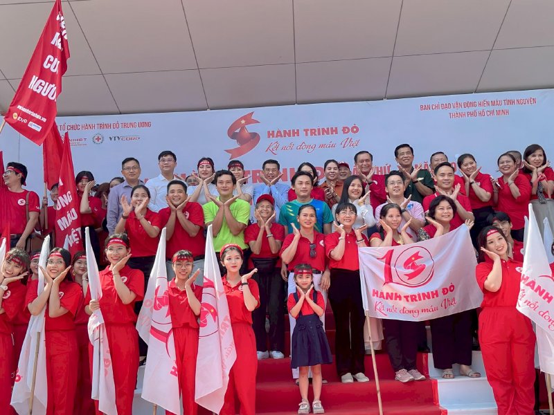 Đại Sứ Nhân Ái Việt Nam Võ Thu Sương với vai trò Đại sứ hành trình đỏ 2023 phong trào hiến máu tình nguyện