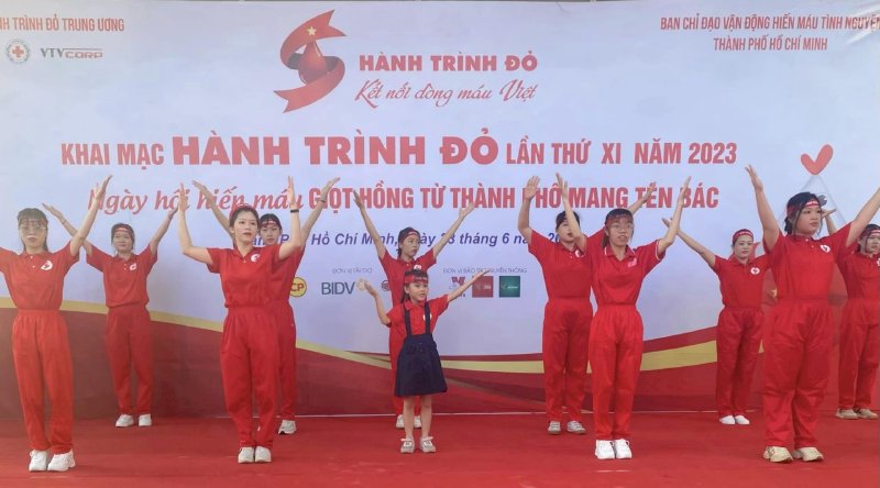 Tân Hoa hậu My Nguyễn, Đại sứ Hành Trình Đỏ Võ Thu Sương 2023 tham gia kêu gọi hiến máu cứu người