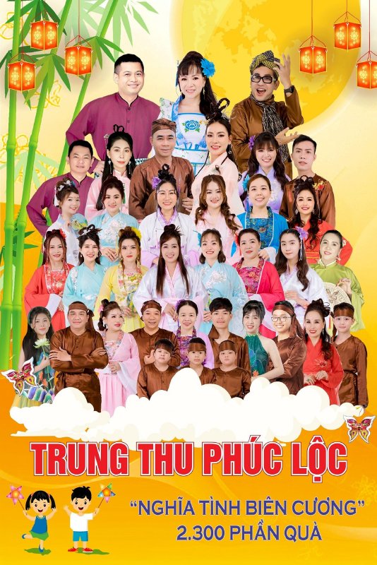 Hoa hậu Võ Thu Sương thông báo chương trình trung thu Nghĩa tình biên cương cùng MC Thanh Bạch riêng phần bánh tặng Hội Chữ Thập Đỏ Phúc Lộc nhận bánh không nhận tiền