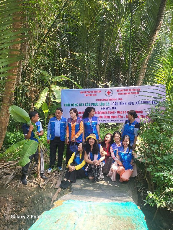 Hoa hậu Võ Thu Sương lan tỏa thông điệp xây cầu - kết nối yêu thương, tạo phước đức và tương lai bền vững cho cộng đồng - Ảnh: 16